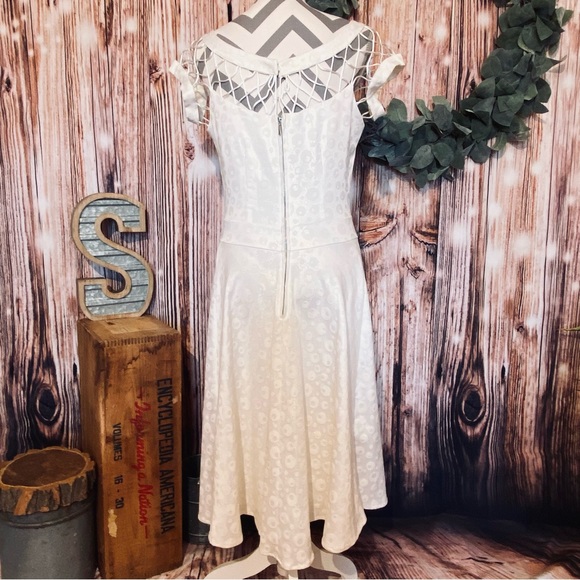 Tatyana Alika Circle Retro Dress - Picture 2 of 11